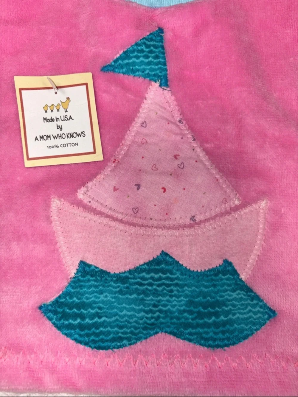 A mom who knows Pink Sailboat Pull-Over Baby Bib with Teal Accent nwt